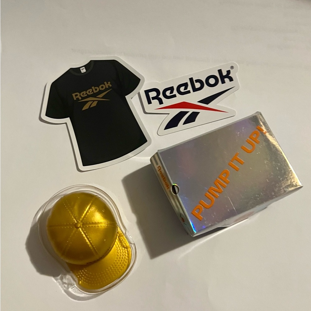 Mini Brands Ultra Rare Gold Reebok - Picture 3 of 8